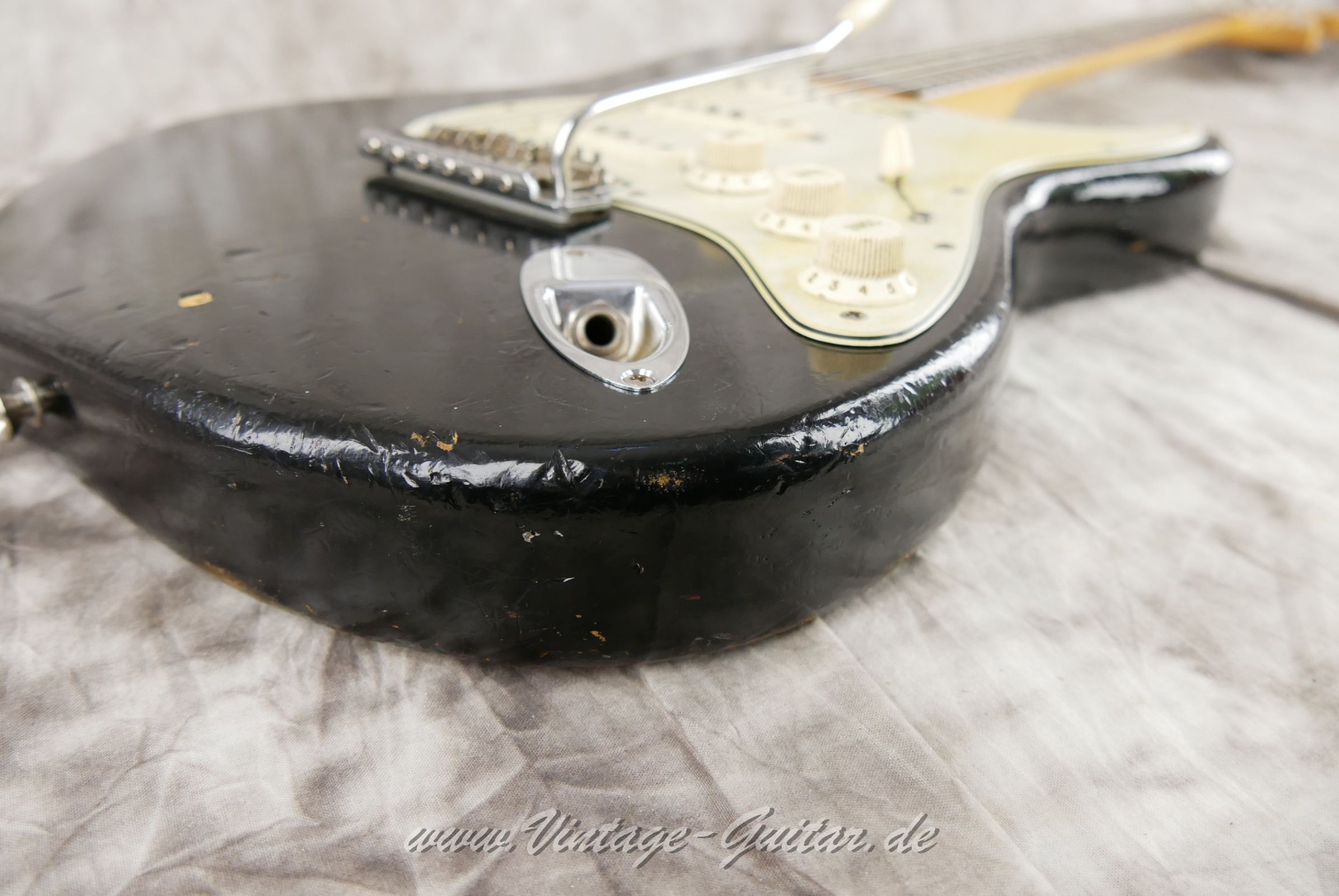 Fender-Stratocaster-1964-body-with-1969-neck-black-016.jpg