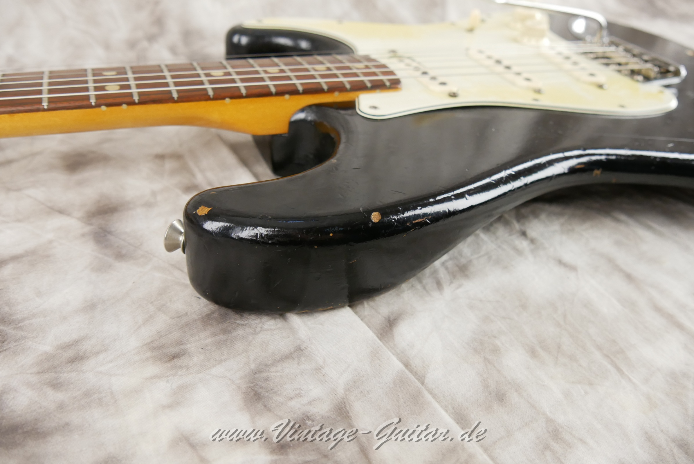 Fender-Stratocaster-1964-body-with-1969-neck-black-017.jpg