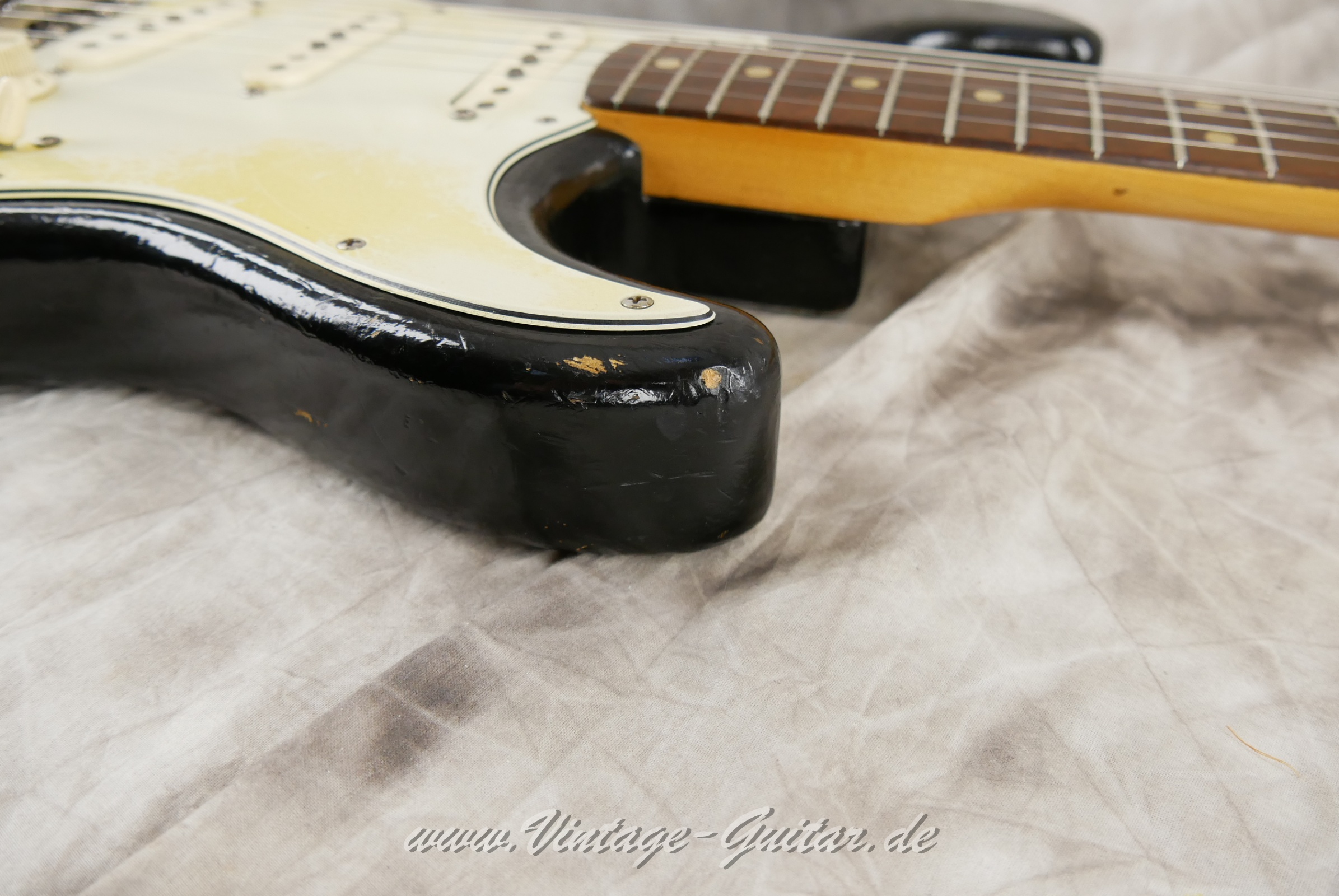 Fender-Stratocaster-1964-body-with-1969-neck-black-018.jpg