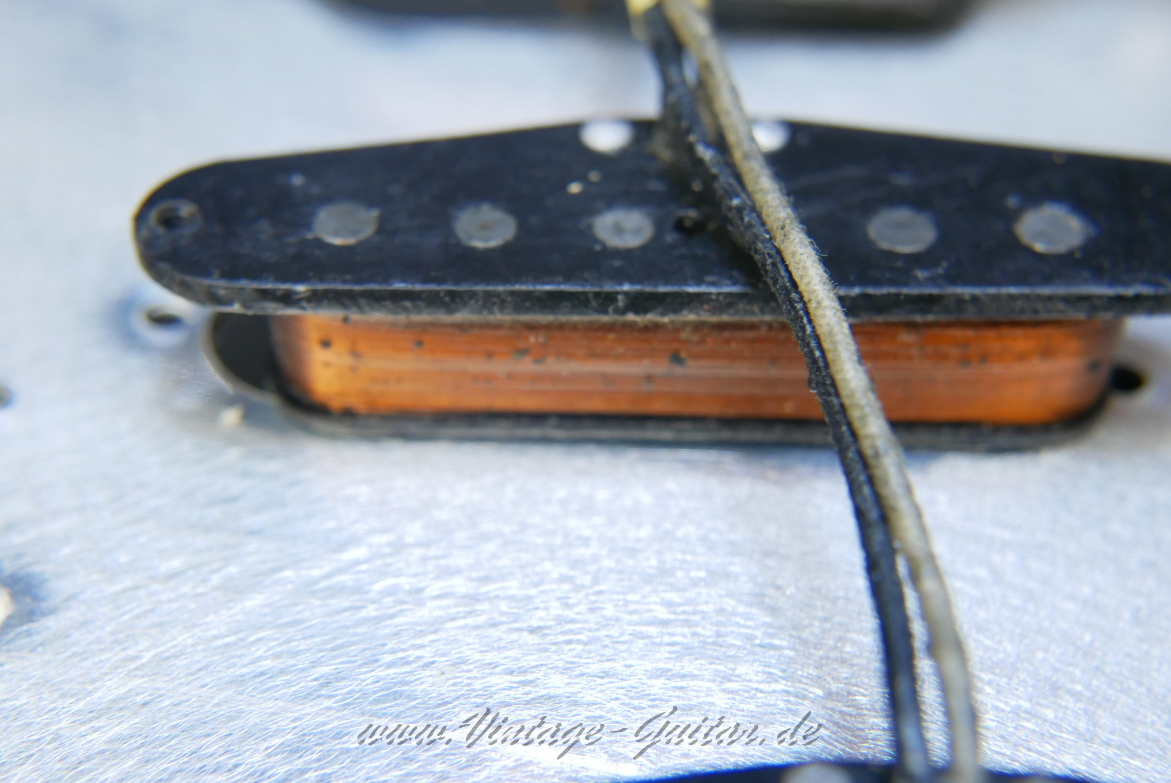 Fender-Stratocaster-1964-body-with-1969-neck-black-034.jpg