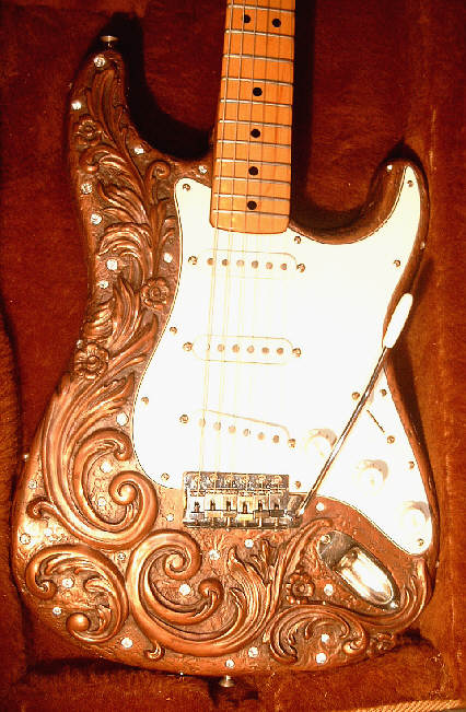 Fender-Rhinestone-Bronze-Stratocaster-a.jpg