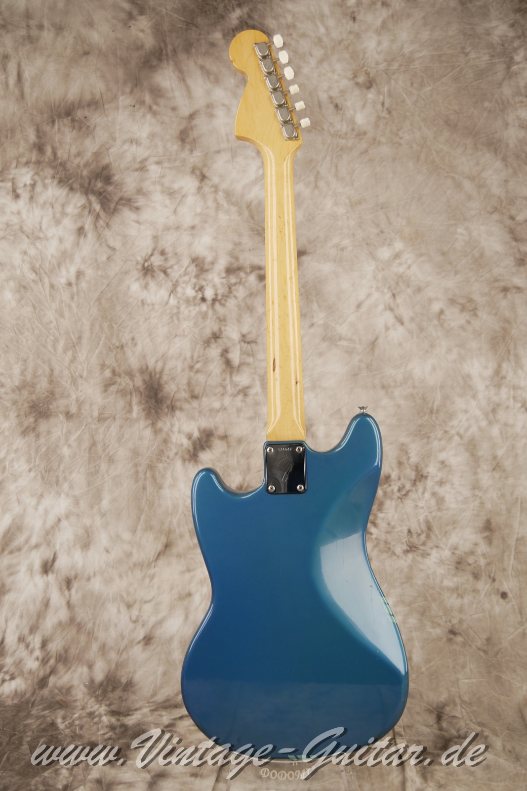 Fender-Mustang-Competition-1973-lake-placid-blue-003.JPG