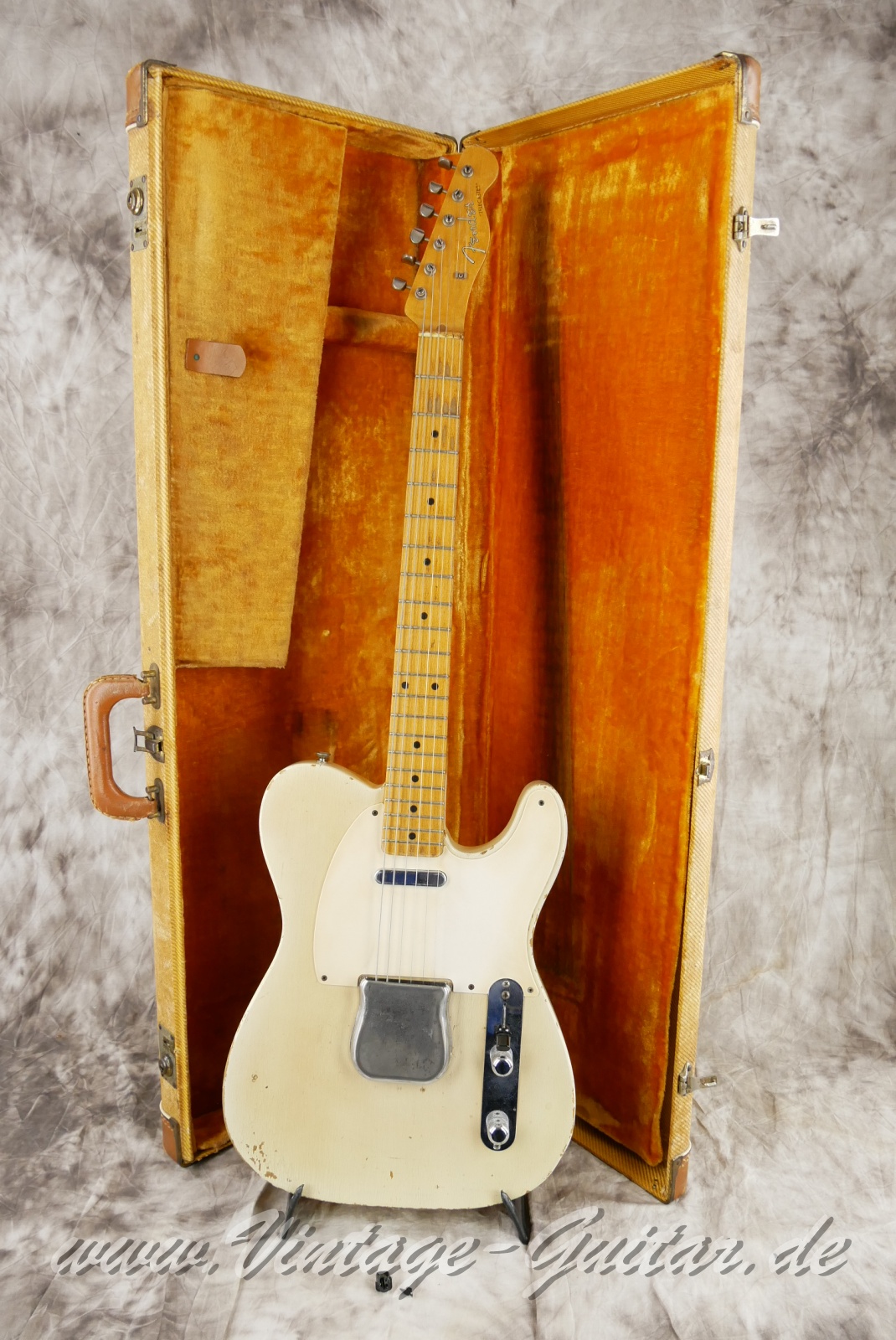 Fender_Telecaster_blonde_1958-037.JPG