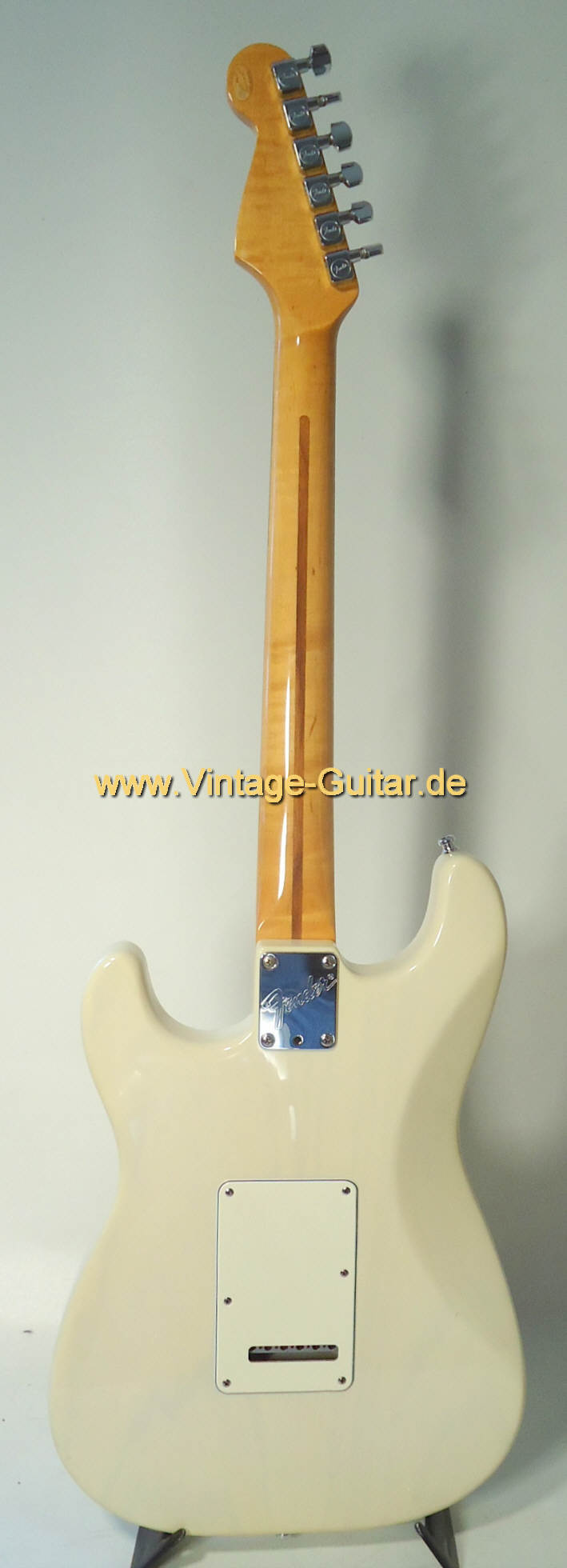 Fender-Stratocaster-1989-CC-blonde-d.jpg