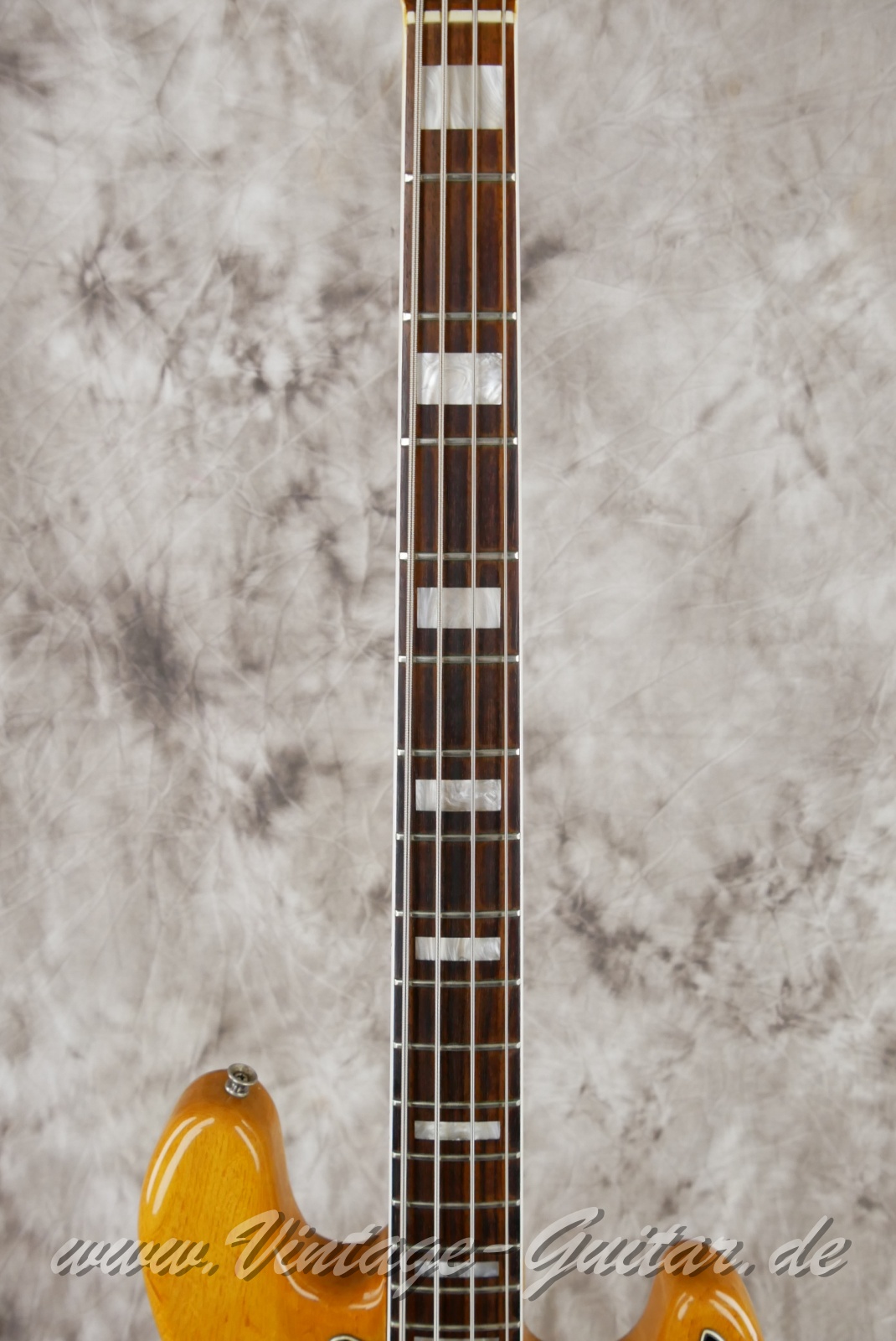 Fender-Jazz-Bass-USA-1979-natural-005.jpg