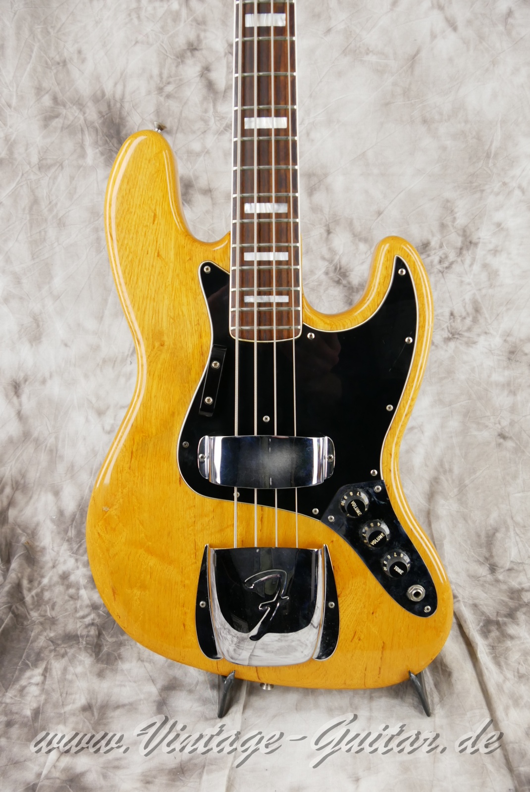 Fender-Jazz-Bass-USA-1979-natural-007.jpg