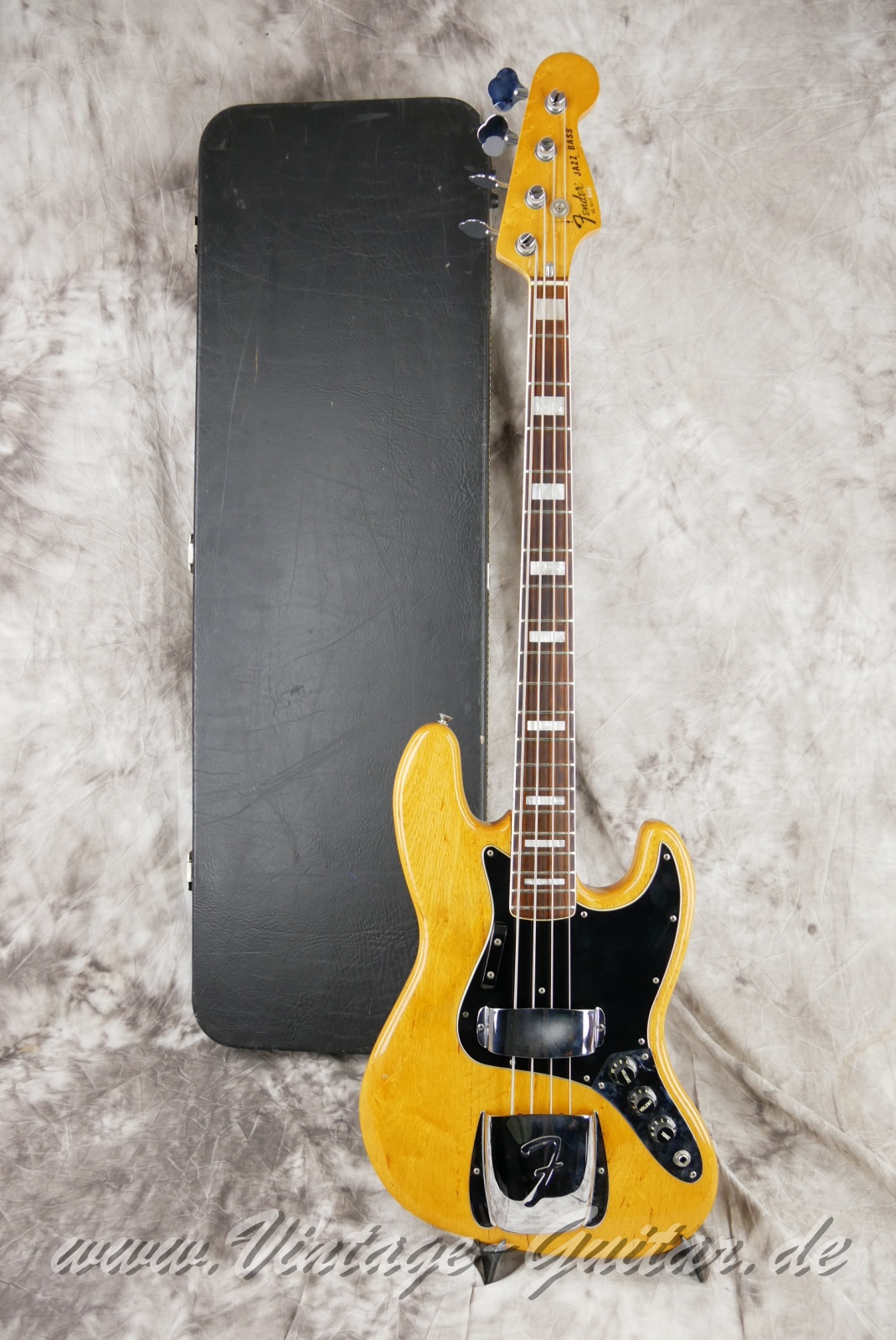 Fender-Jazz-Bass-USA-1979-natural-025.jpg