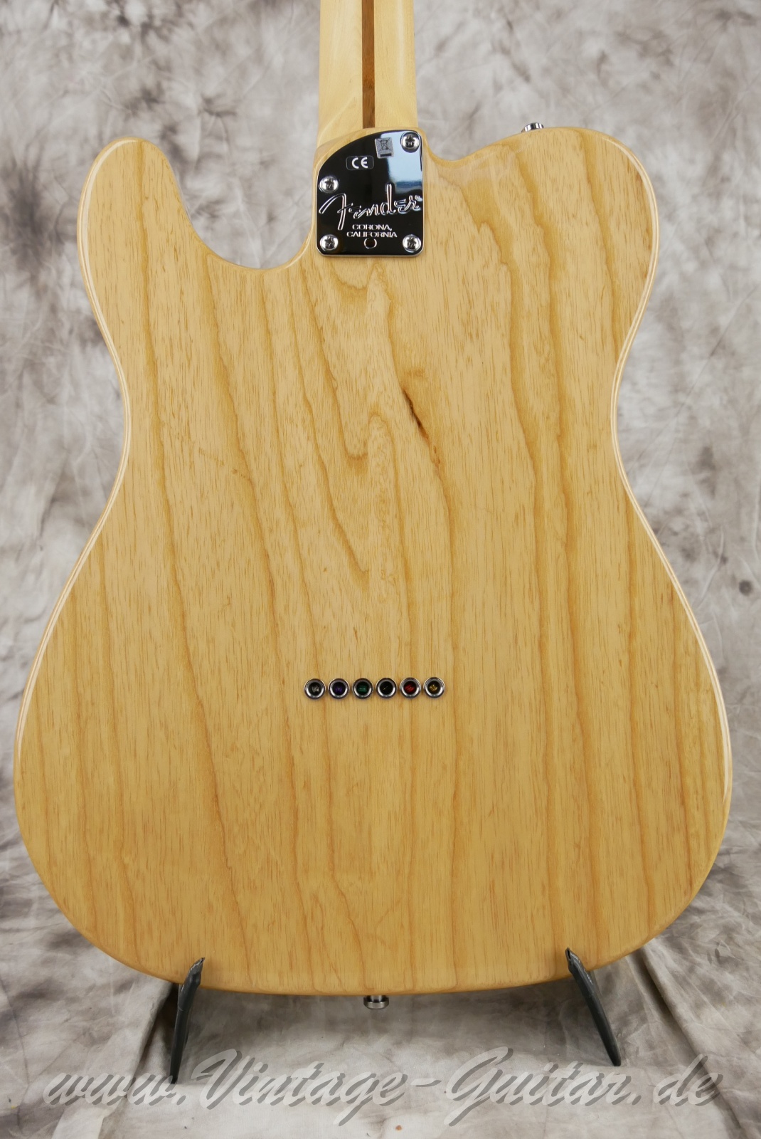 Fender_Thinline_American_Deluxe_Baujahr_2014_natural-008.jpg