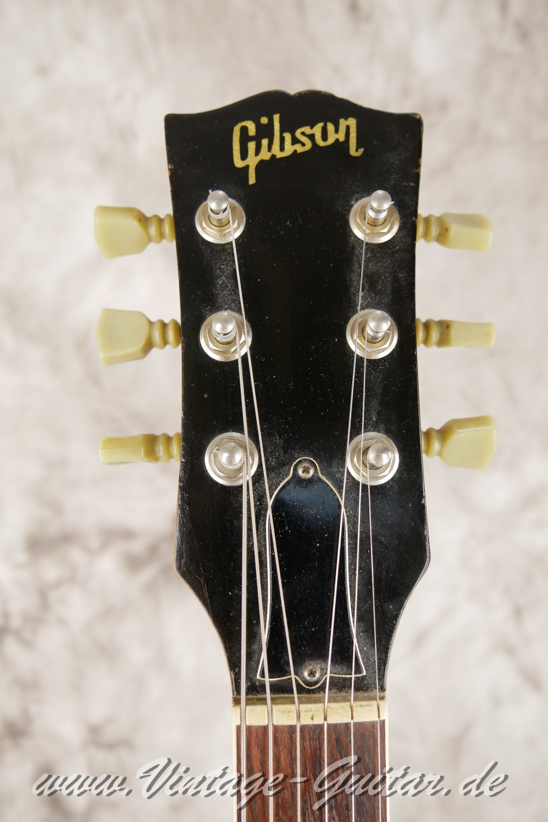 Gibson-ES-330-TD-1967-ice-tea-sunburst-005.JPG