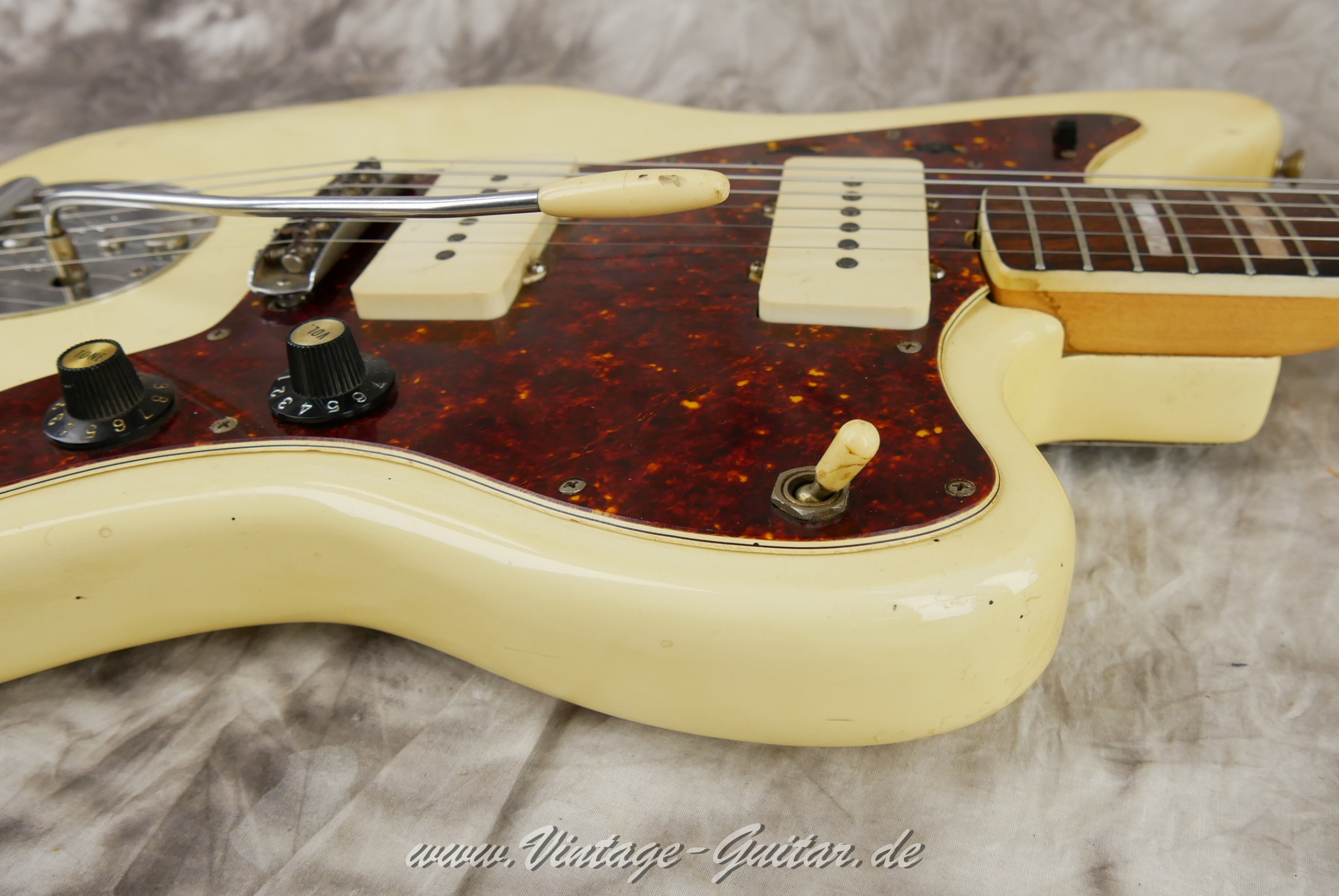 Fender-Jazzmaster-1968-Olympic-White-022.JPG