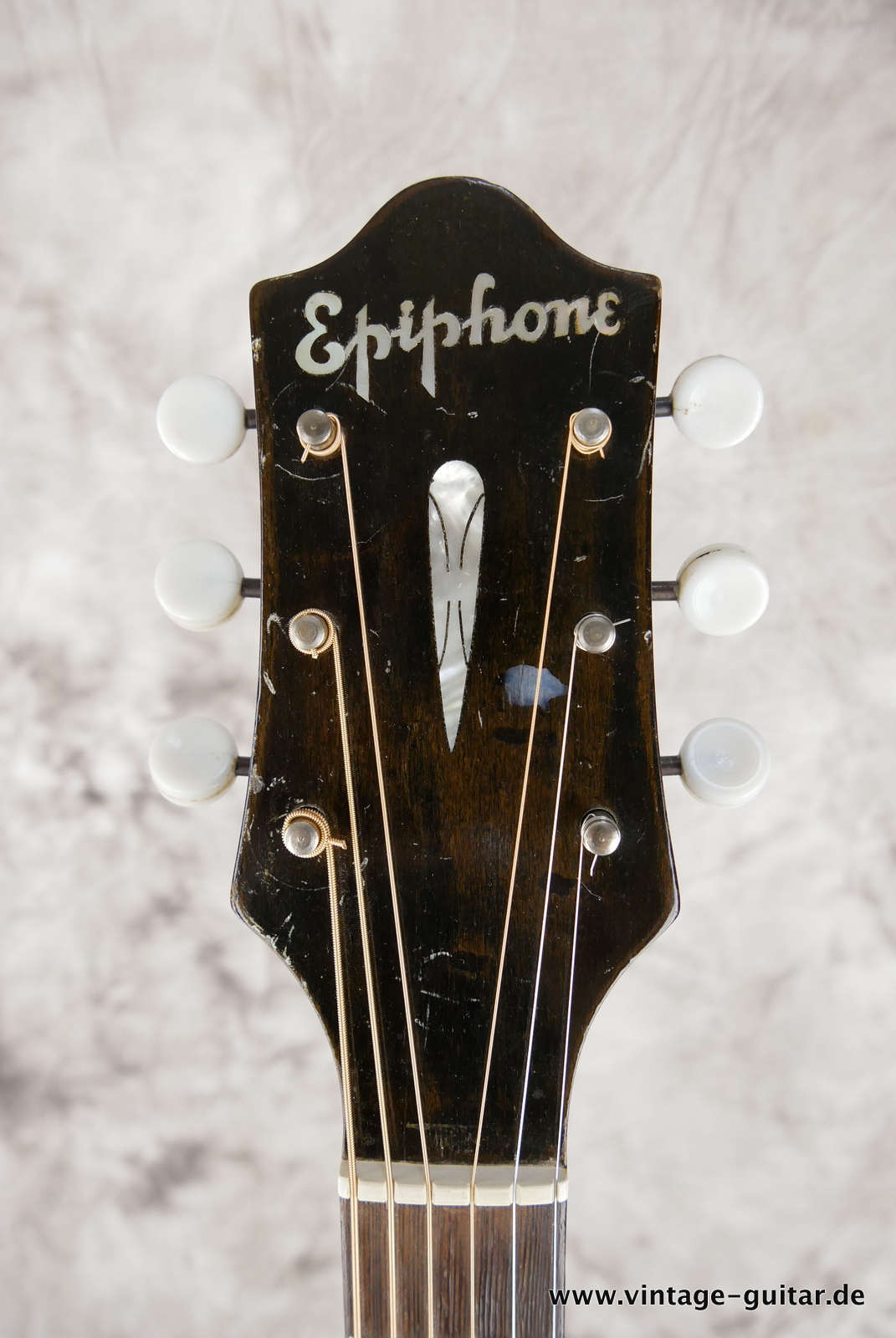 Epiphone-Zenith-1939-sunburst-003.JPG