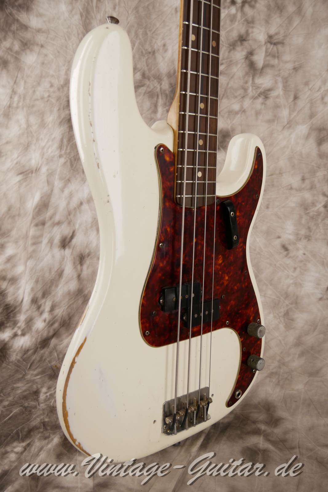 Fender-Precision-Bass-1962-olympic-white-009.JPG