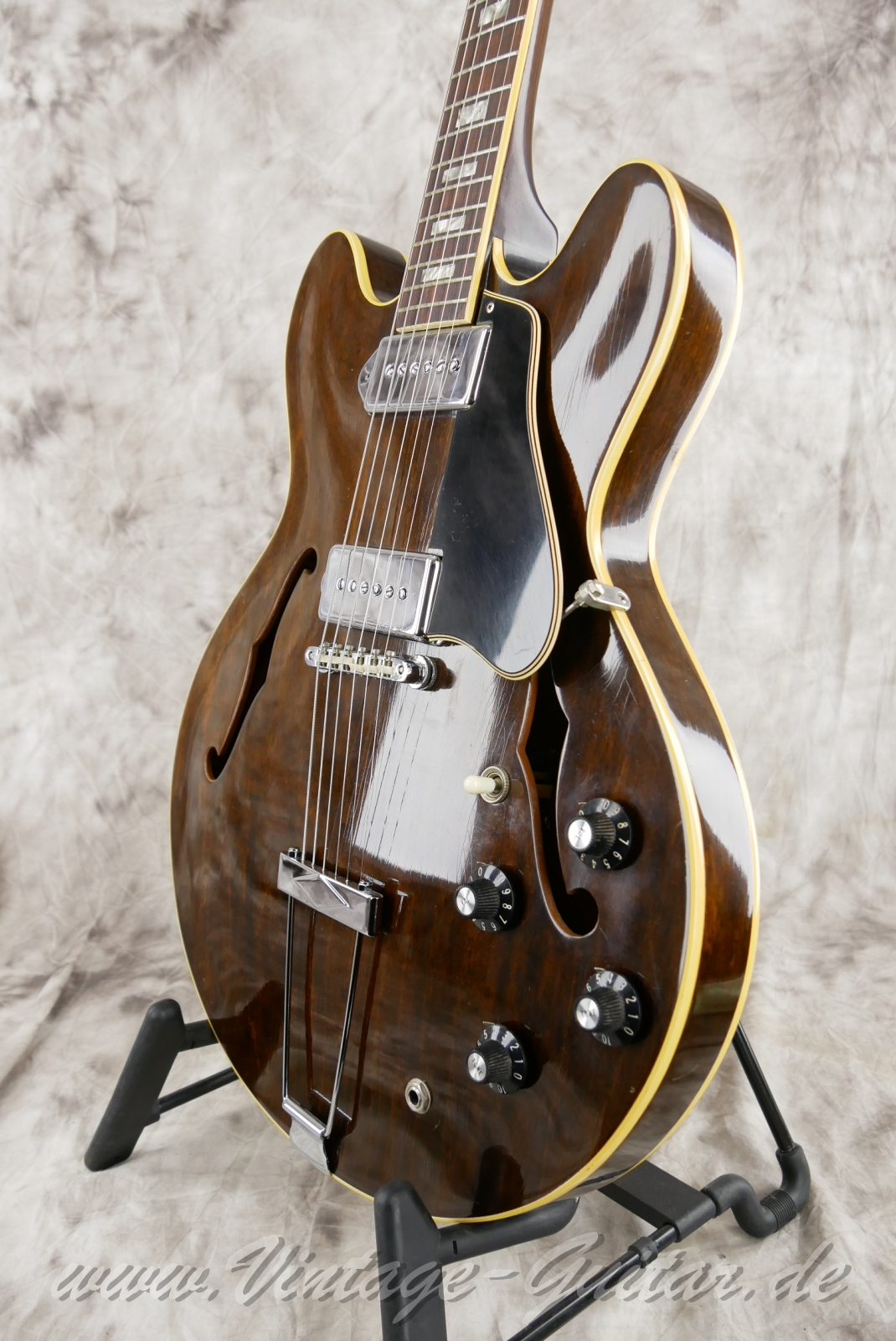 Gibson_es330td_walnut_1970_USA-010.jpg