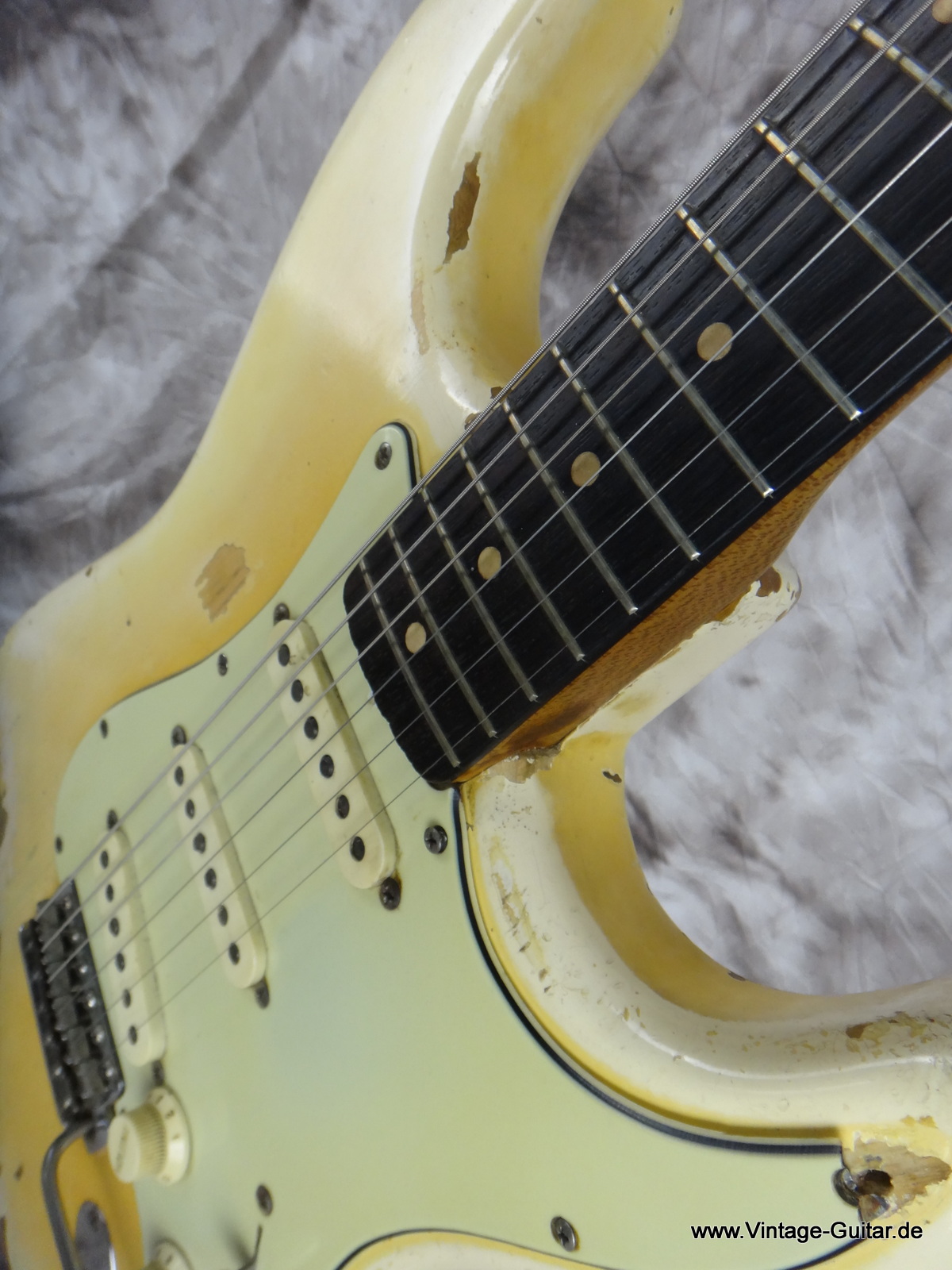Fender_Stratocaster-1962_blond-014.JPG