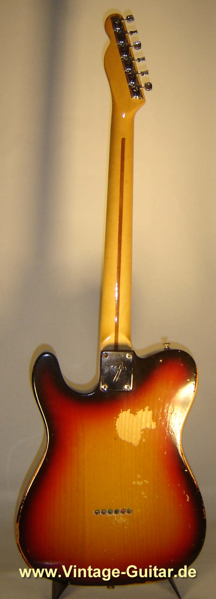 Fender_Telecaster_1973_sunburst_2.jpg