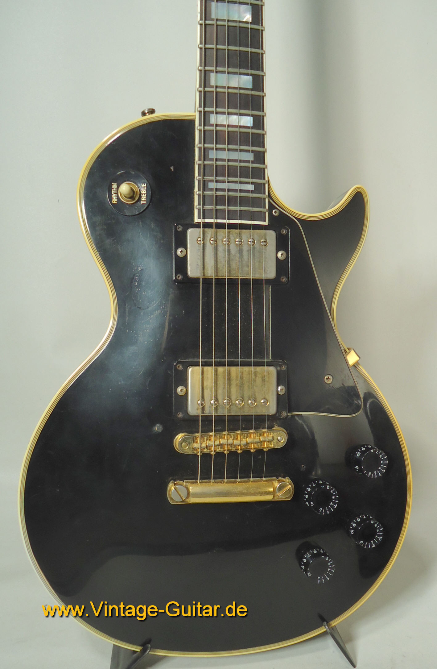 Gibson-Les-Paul-Custom-1988-b.jpg