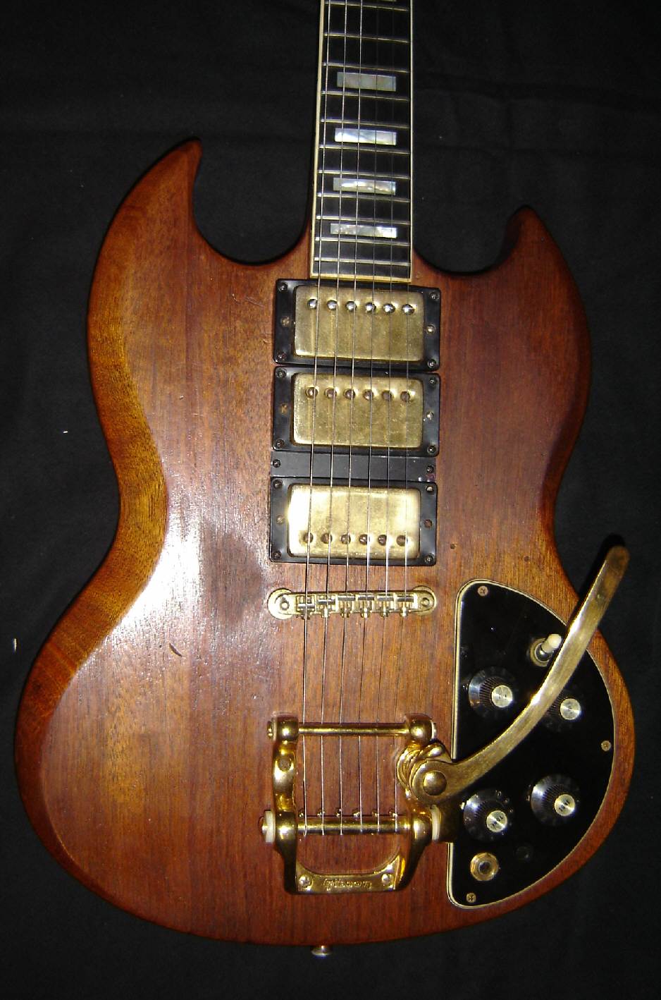 Gibson-SG-Custom-71-2.jpg