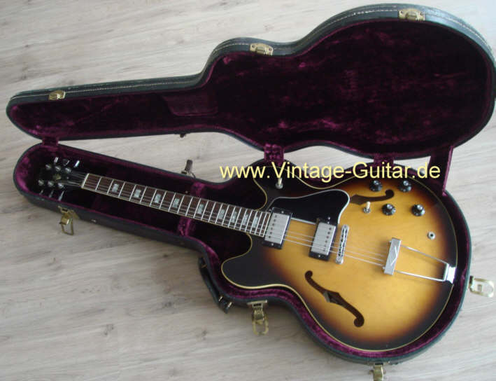 Gibson_ES-335_sunburst_1974-case.jpg