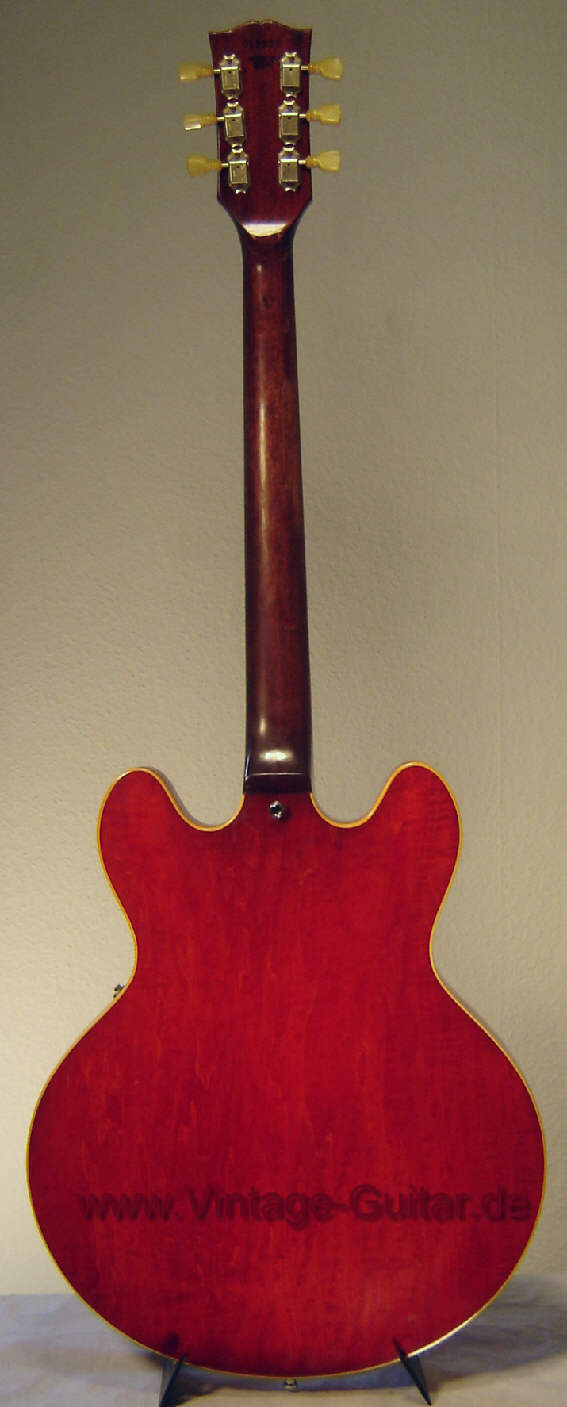 Gibson_ES-335_1972-2.jpg