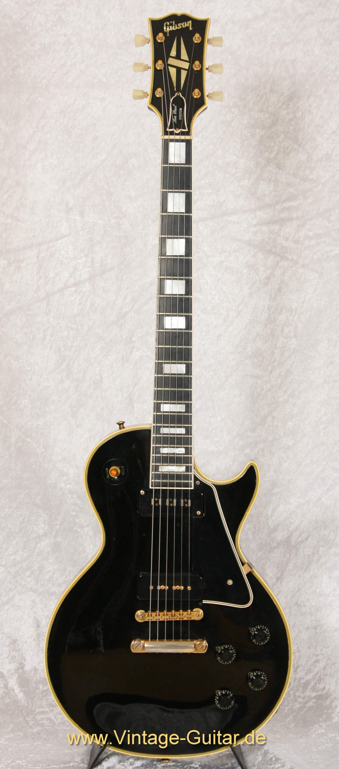 Gibson_Les_Paul_Custom_1957_front.jpg