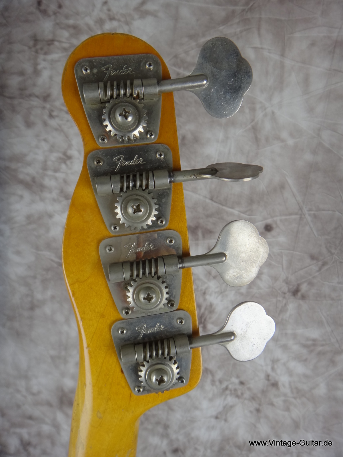 Fender-Telecaster-Bass-1968-blond-006.JPG