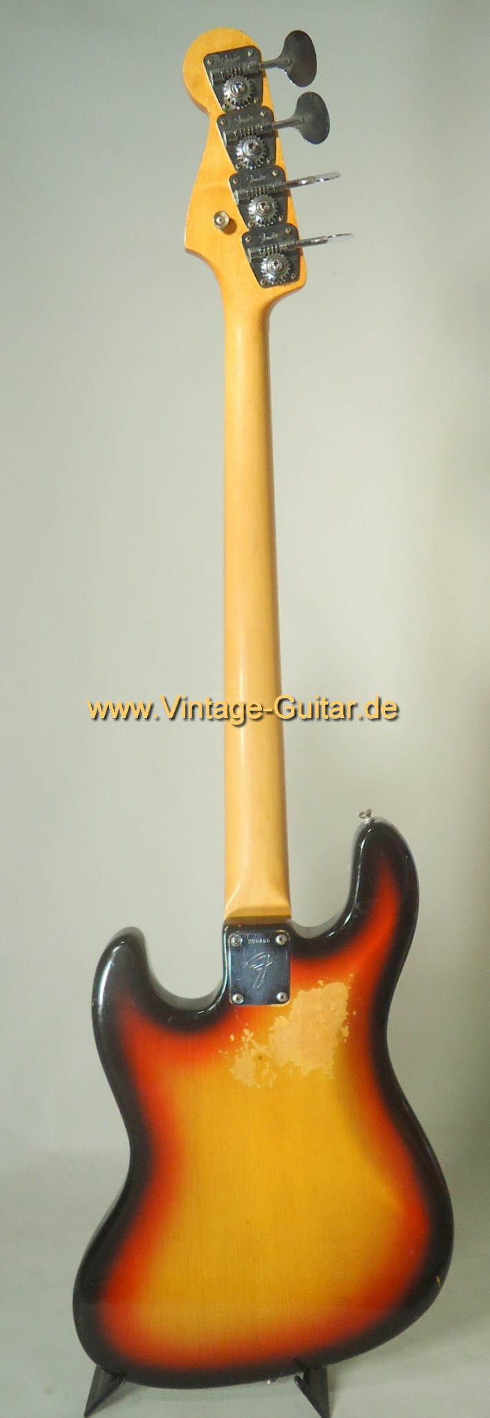 Fender-Jazzbass-1967-68-ab.jpg