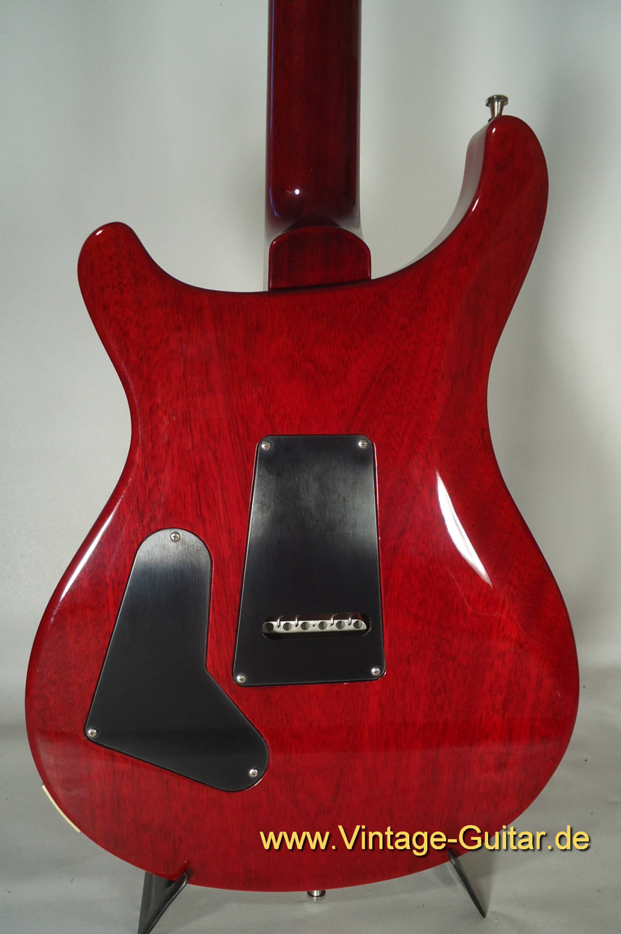 PRS-Custom-Scarlet-Red-4.jpg