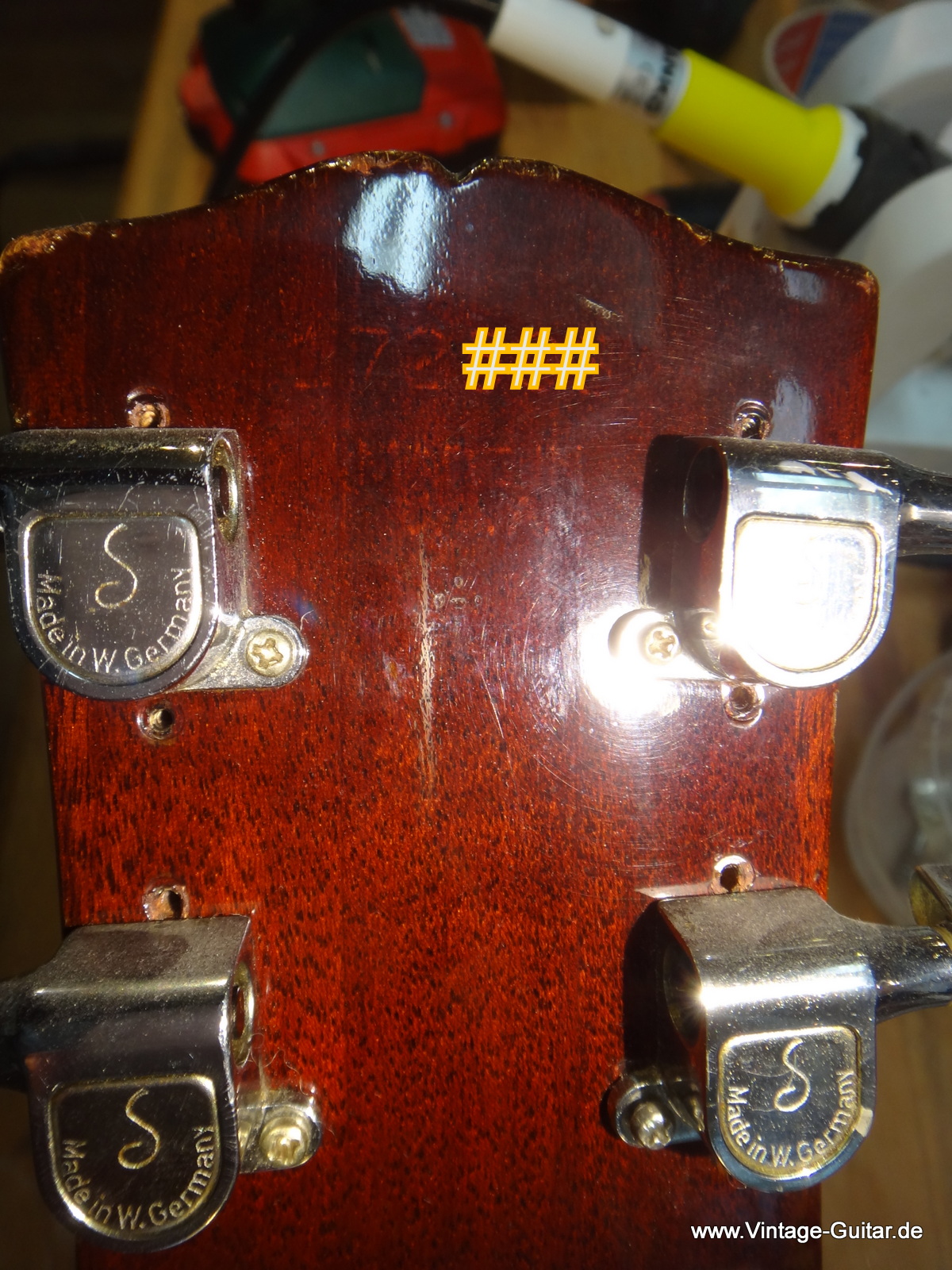 Gibson-Les-Paul-Deluxe-sunburst-1973-012.JPG