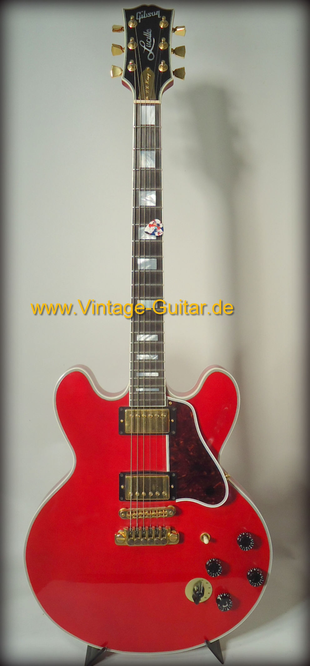 Gibson-Lucille-a.jpg