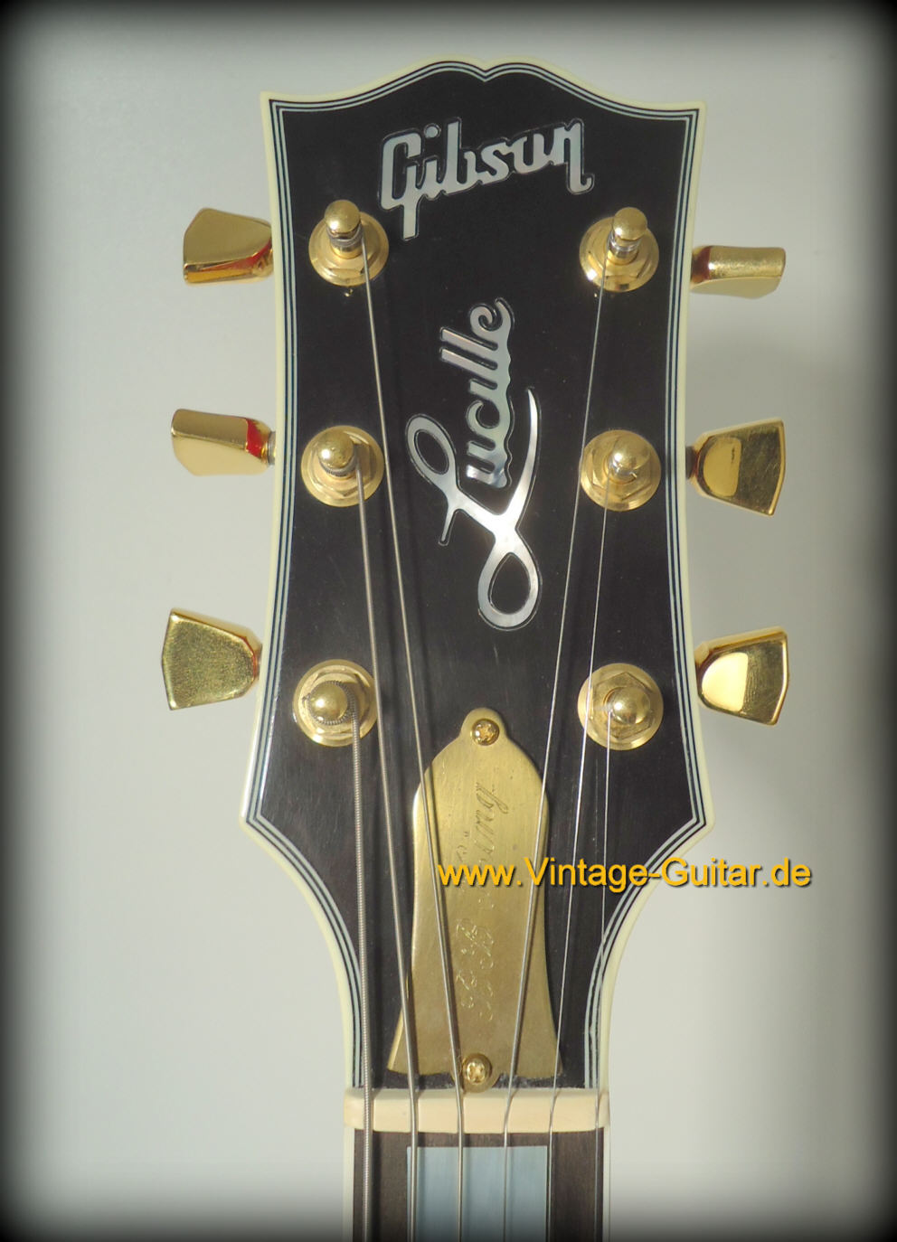 Gibson-Lucille-f.jpg