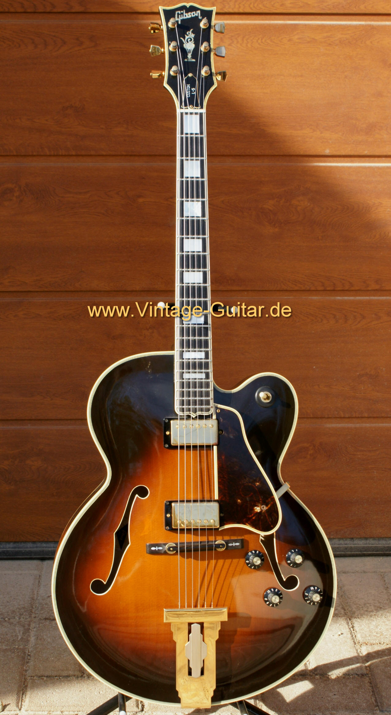 Gibson_L5CES_80_1.jpg