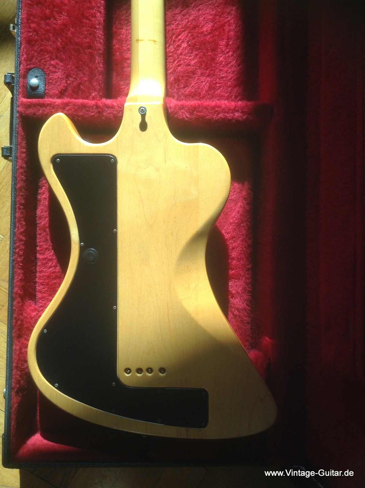 Gibson-RD-Artist-Bass-1979-natural-003.jpg
