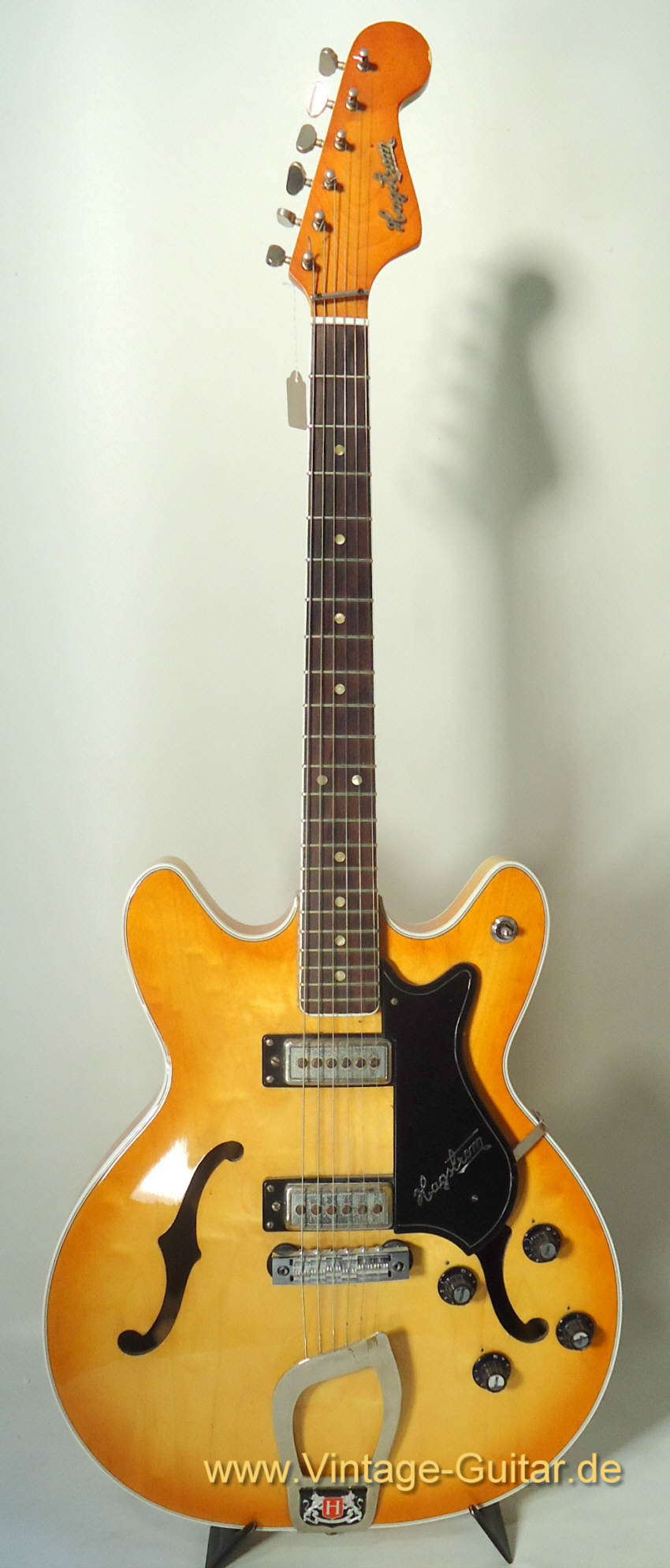 Hagstrom-Viking-1967-a.jpg