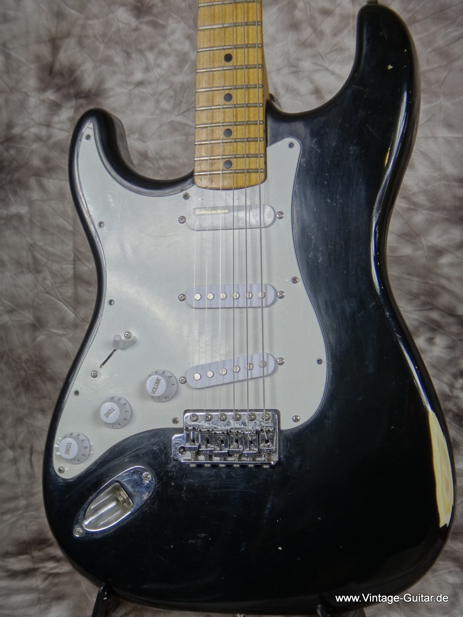 Fender-Stratocaster-1978-Lefthand-002.JPG