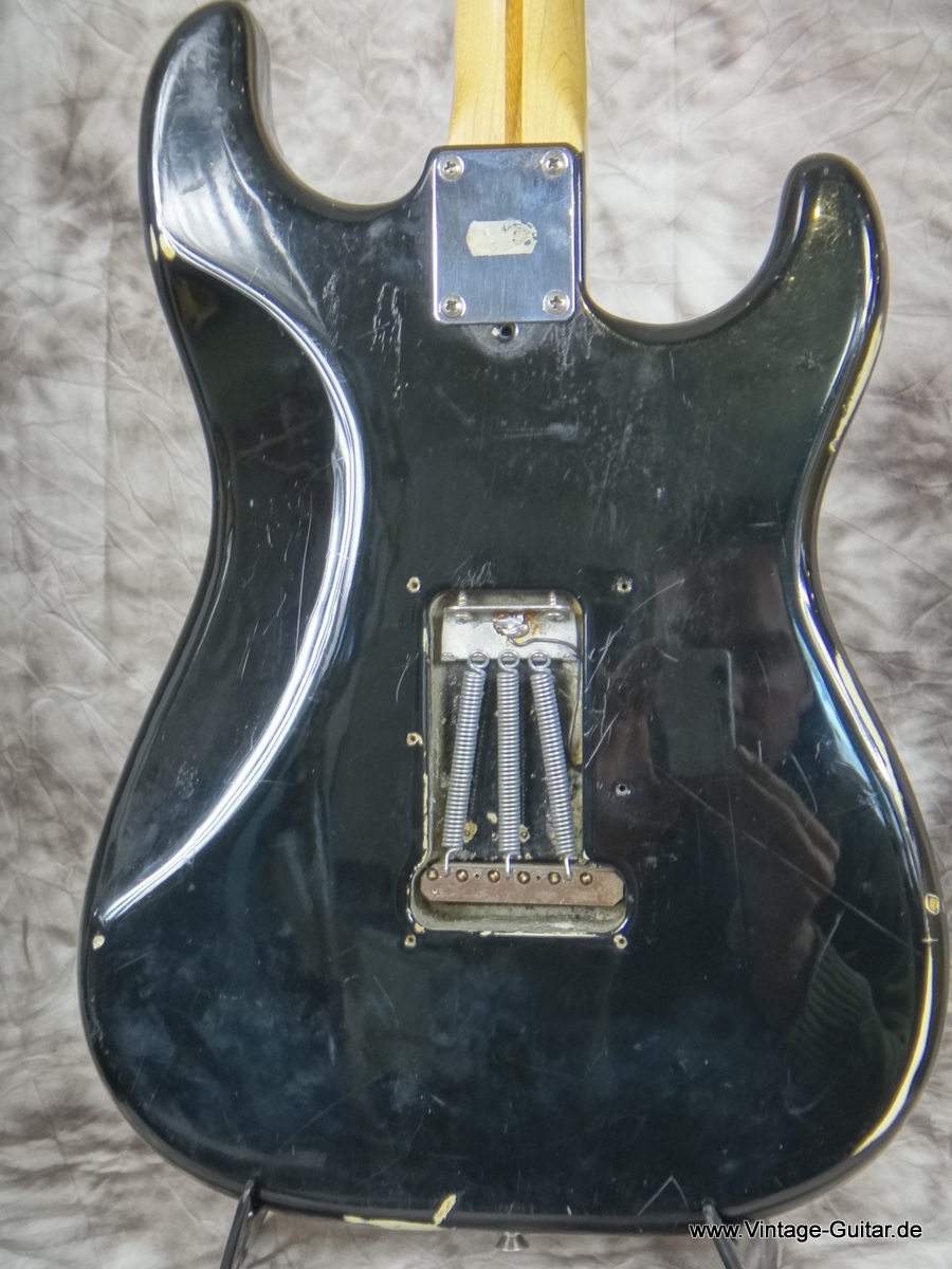 Fender-Stratocaster-1978-Lefthand-005.JPG