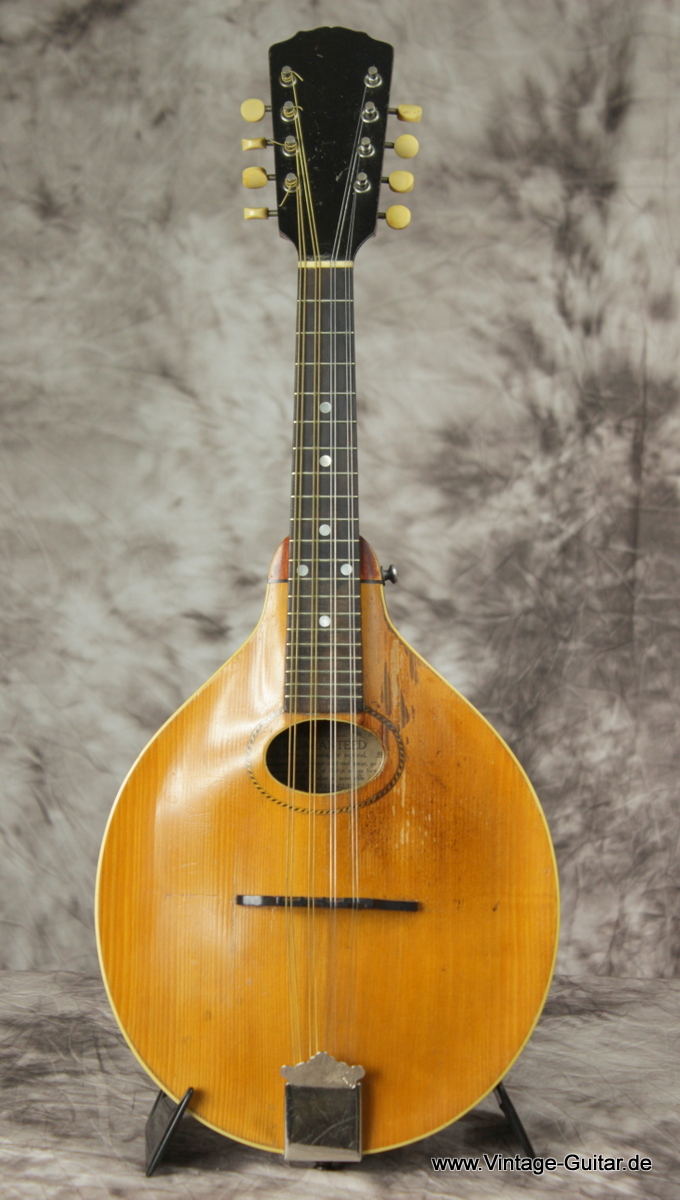 Gibson-Mandolin-A1-1915-001.JPG