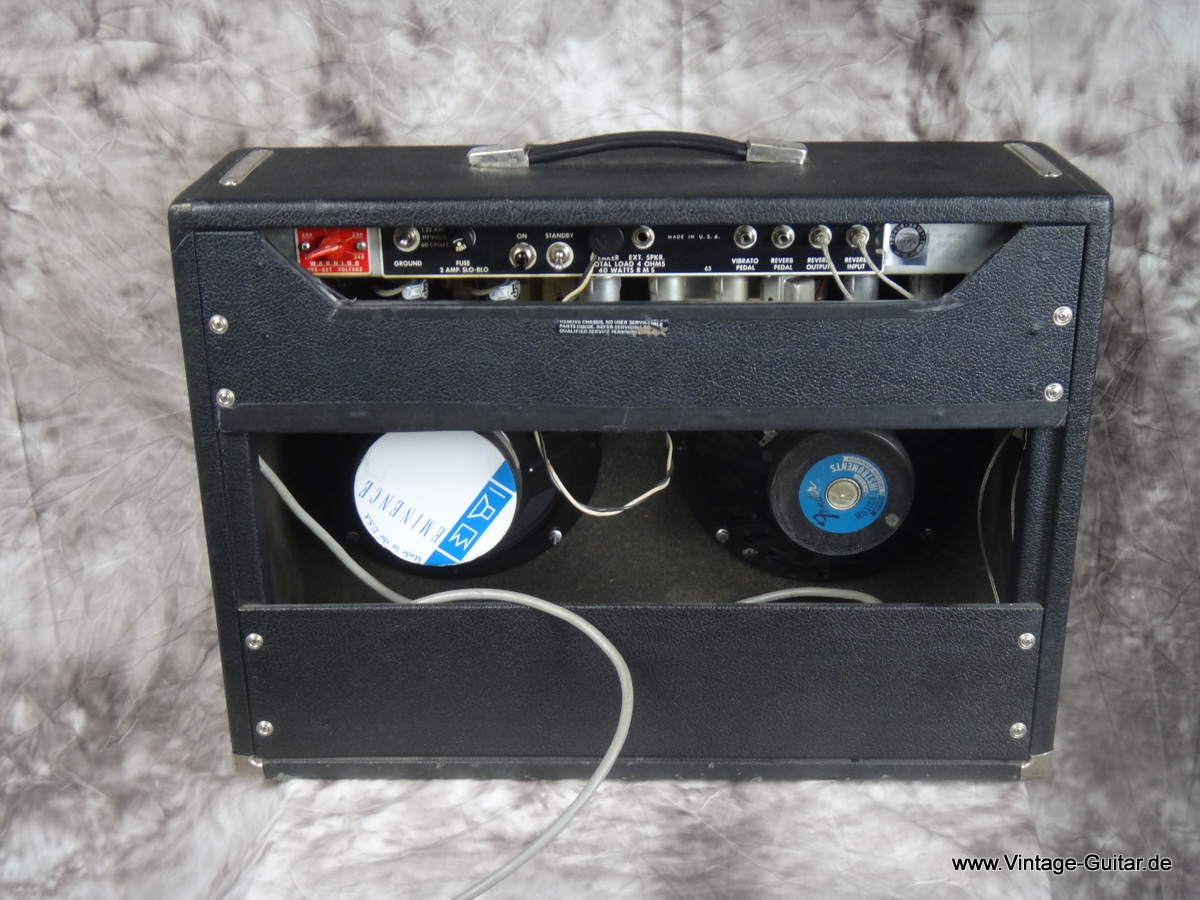 Fender-Vibrolux-Reverb-1975-003.JPG