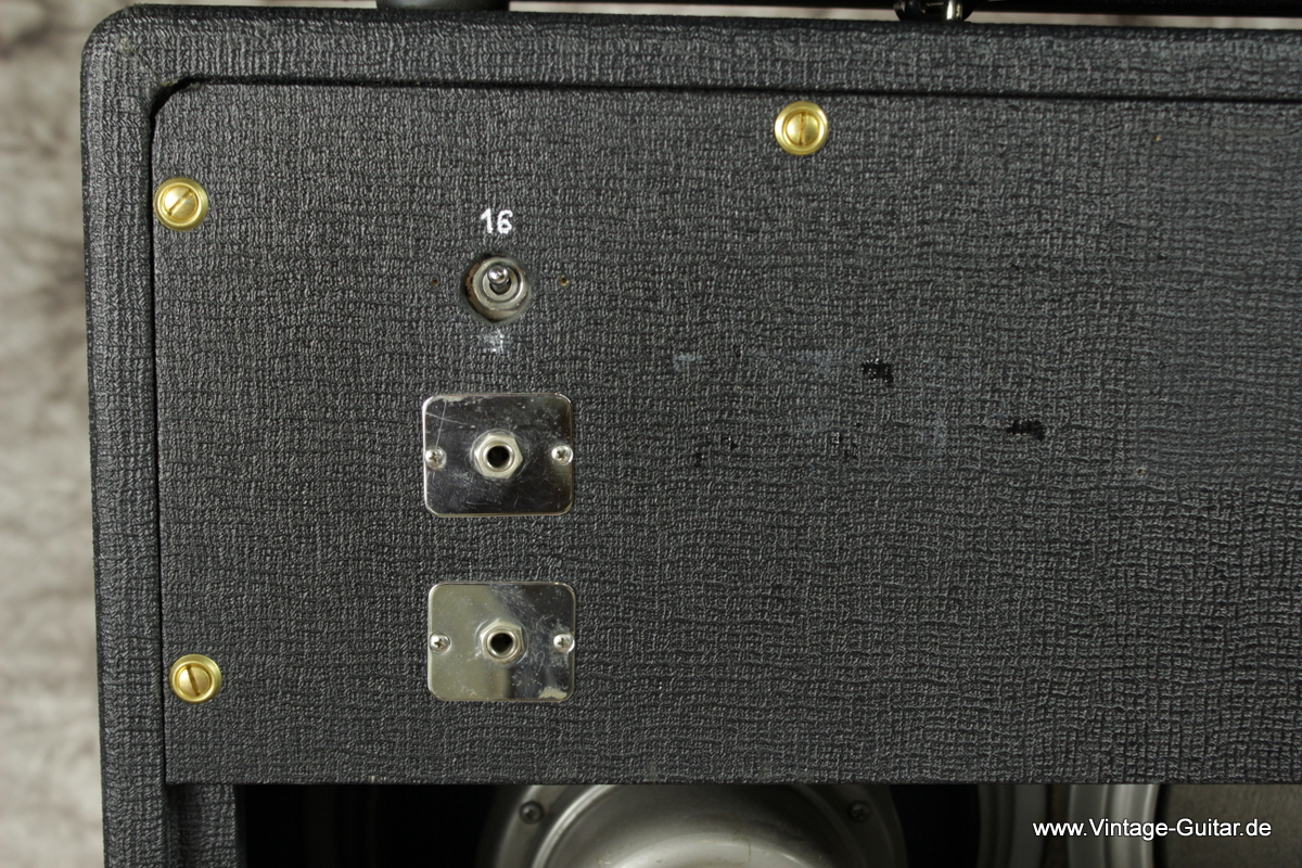 Vox_AC-30_top-and-cabinet-1965-003.JPG