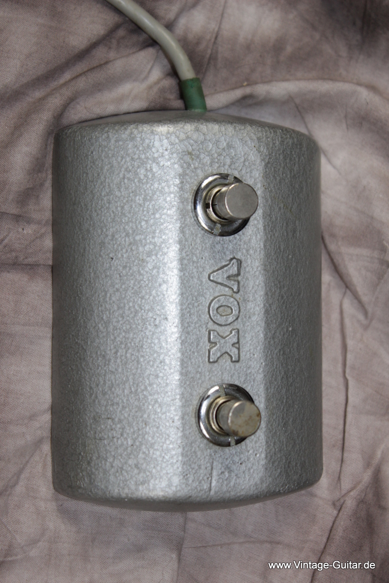 Vox-UL-710-head-and-cabinet-1972.JPG