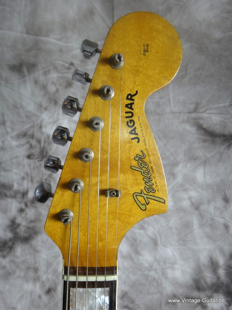 Fender-Jaguar-1966-sunburst-003.JPG