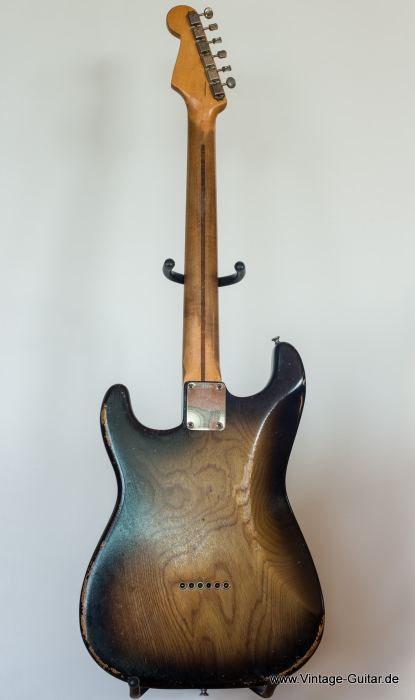 Fender-Stratocaster-1955-Refinish-002.jpg