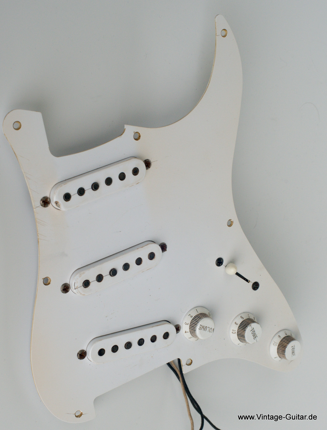 Fender-Stratocaster-1955-Refinish-003.jpg