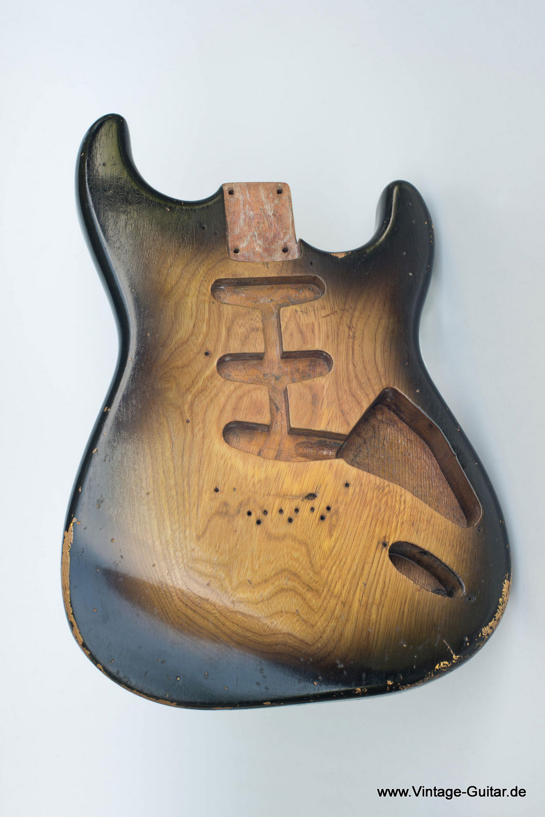 Fender-Stratocaster-1955-Refinish-007.jpg