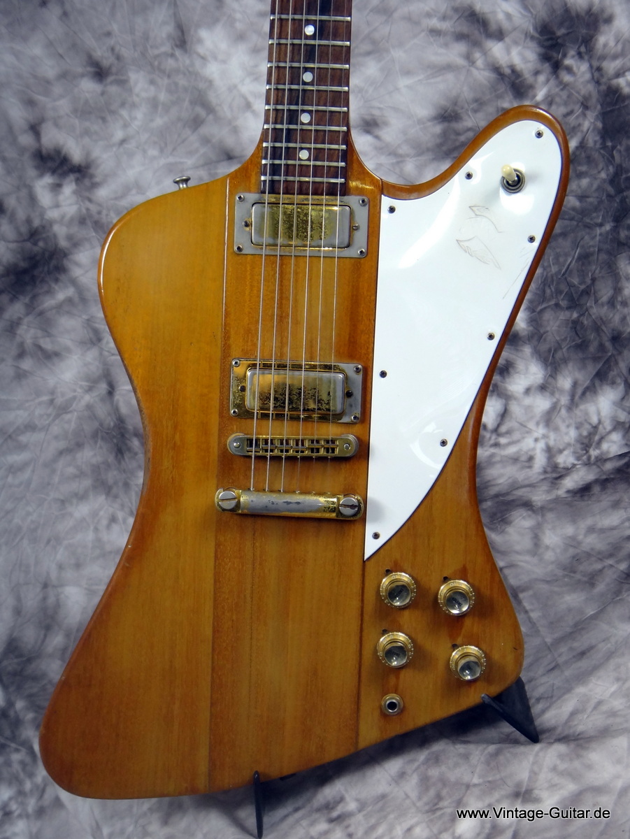 Gibson-Firebird-1976-Limited-Edition-002.JPG