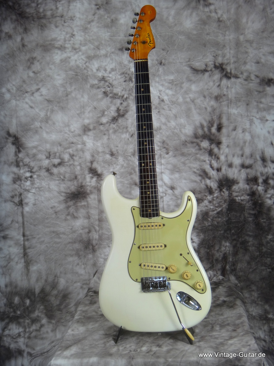 Fender-Stratocaster_1964_plympic-white-refinish-001.JPG