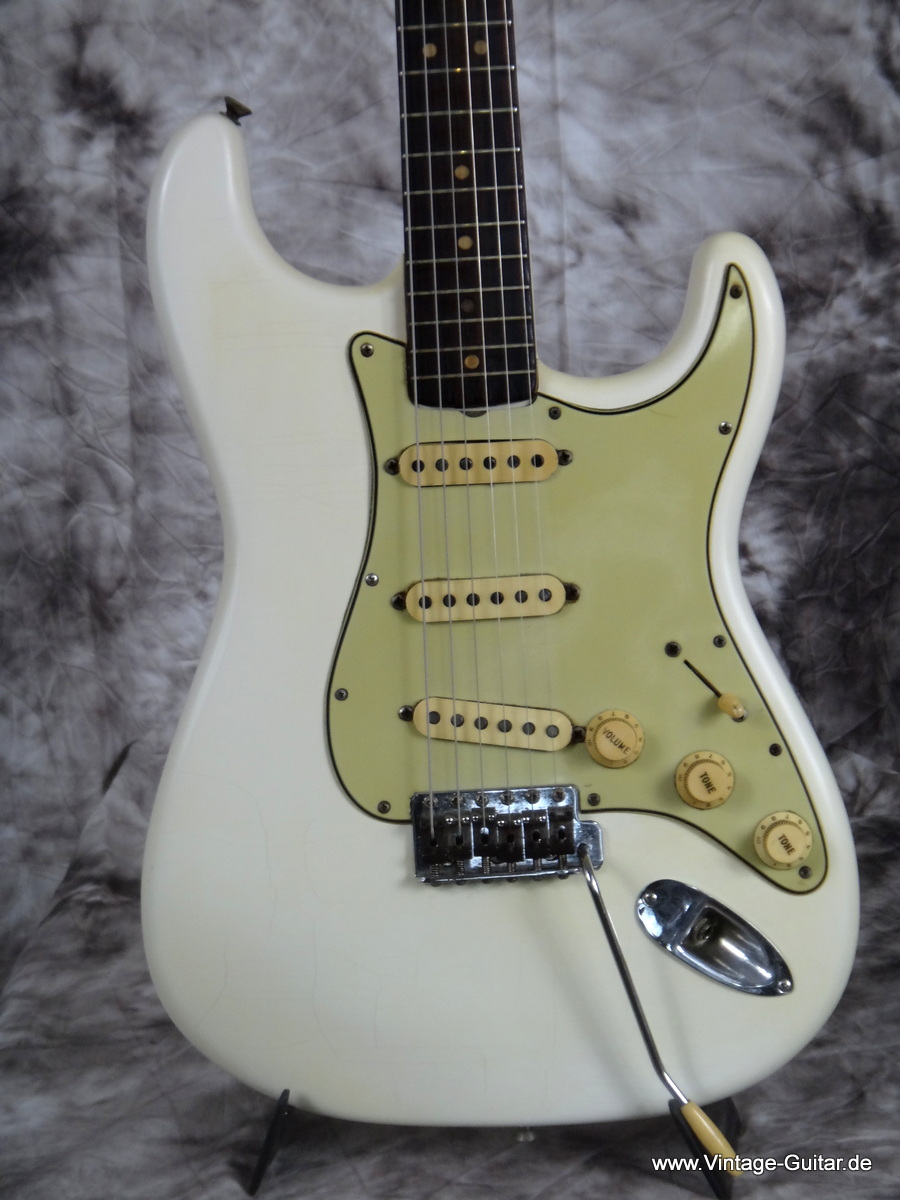 Fender-Stratocaster_1964_plympic-white-refinish-002.JPG