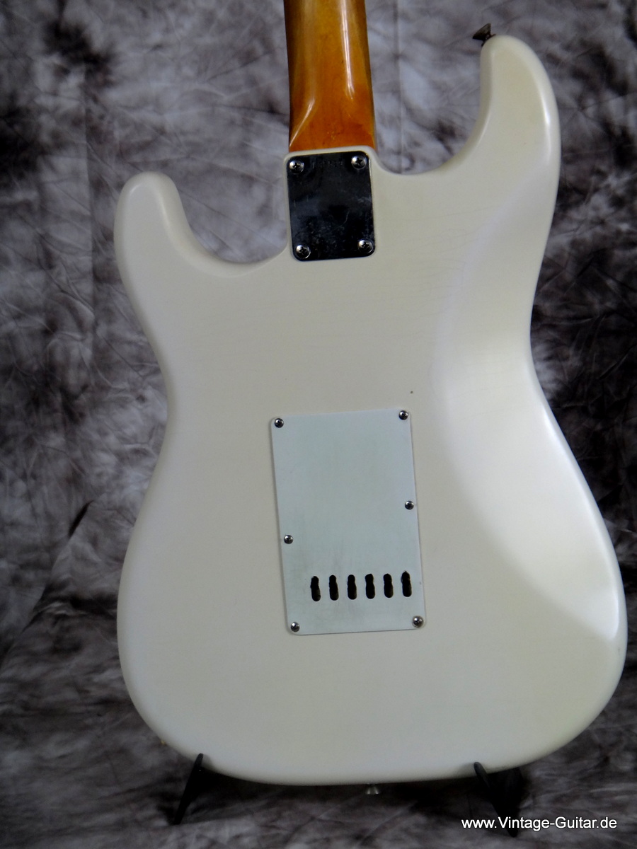 Fender-Stratocaster_1964_plympic-white-refinish-003.JPG