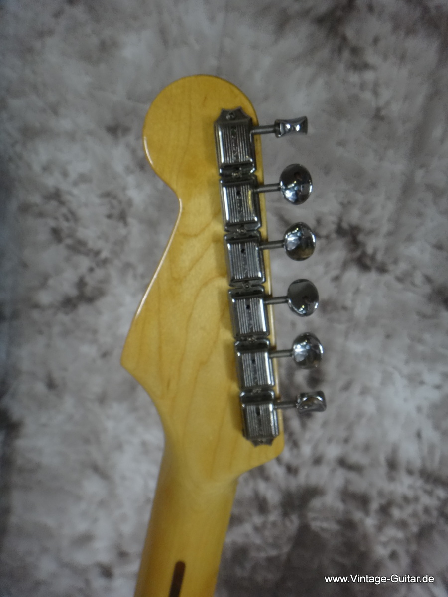 Tokai-Springy-Sound-Strat-Copy-1978-006.JPG