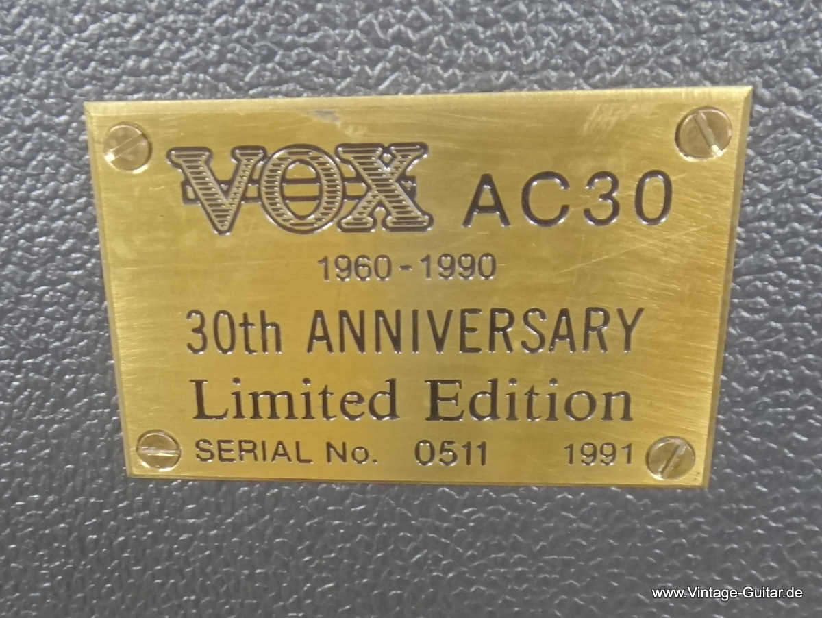 Vox-AC-30-Limited-Edition-30th-Anniversary-1991-004.JPG