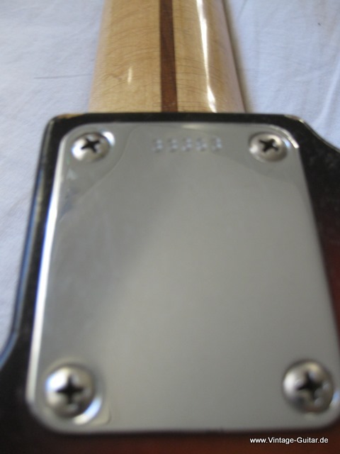Fender-Precision-Bass-1958-1959-019.jpg